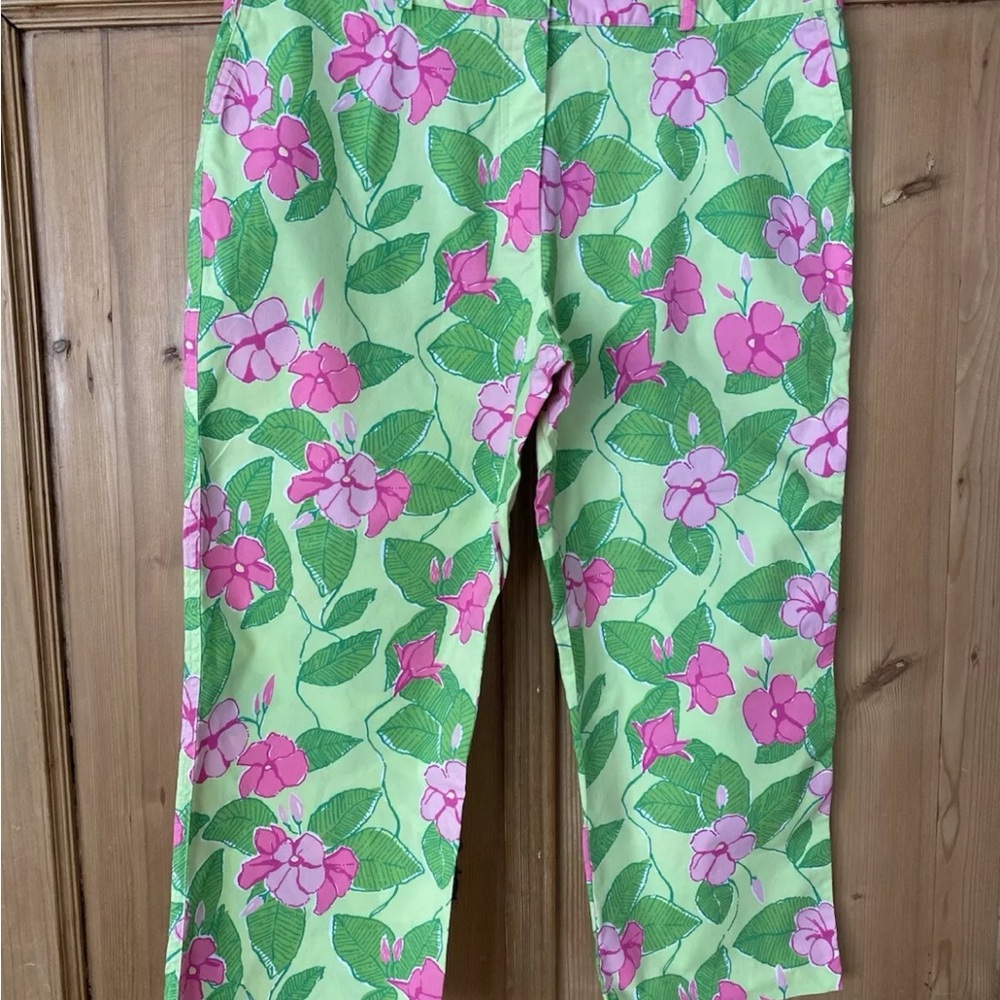 Lilly Pulitzer Vibrant Green and Pink Floral Capris